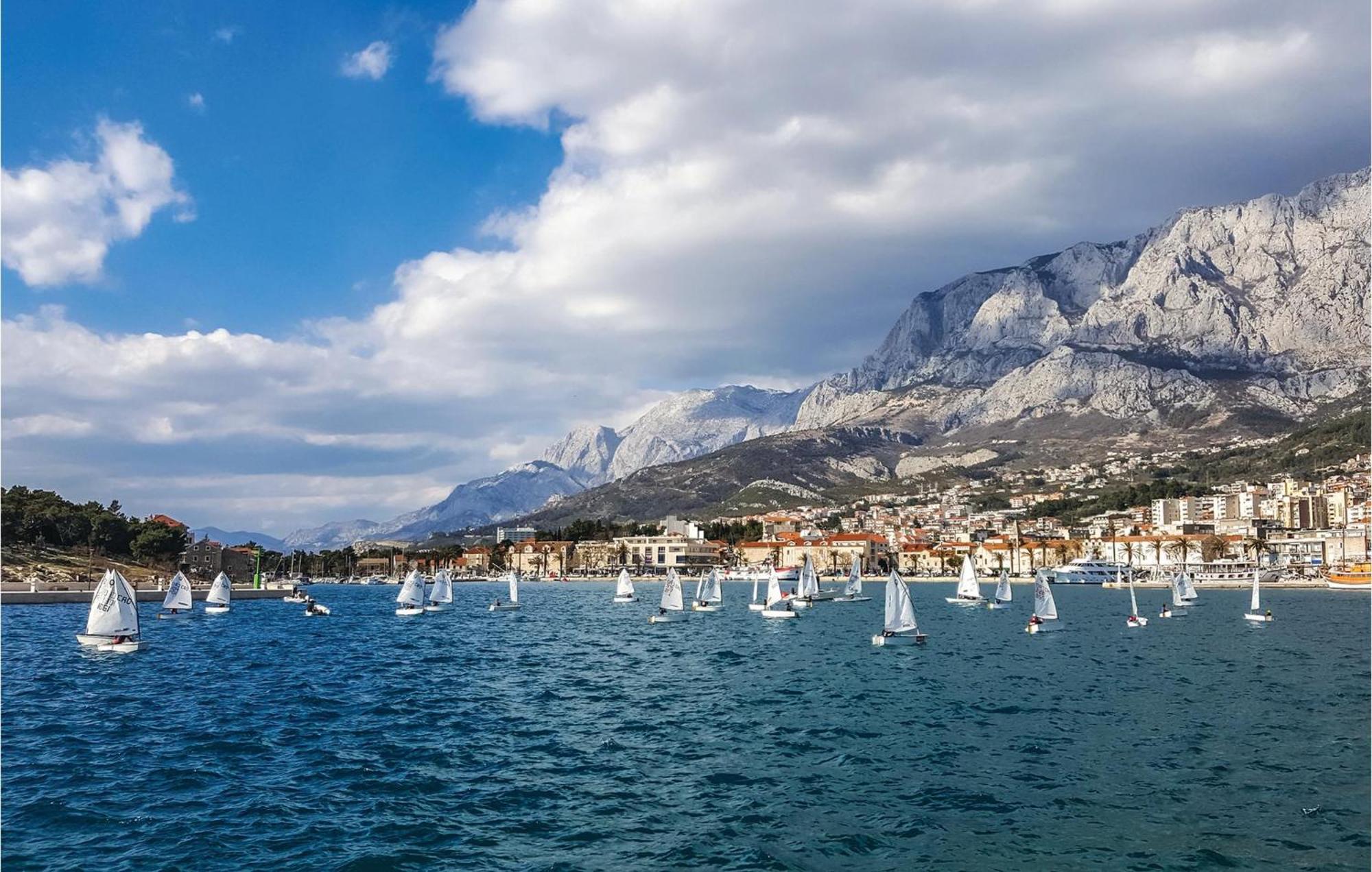 Amazing Apartment In Makarska With House Sea View Exterior foto